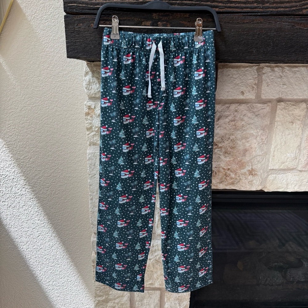Vineyard Vines boys pajama pants size S (8-10) - holiday print - please read
